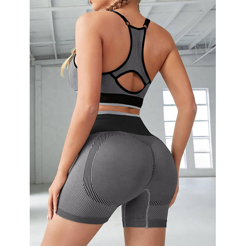 Seamless Women's Fitness Sports Shorts & Yoga Set – 2 Piece Gym Workout Crop Top & High Waist Leggings.