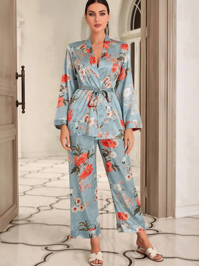 Women's 3-Piece Lace Pajama Set - Elegant Floral Satin Nightwear for Comfort & Style.