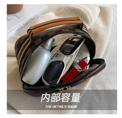 Transparent Makeup and Cosmetic Storage Bag.