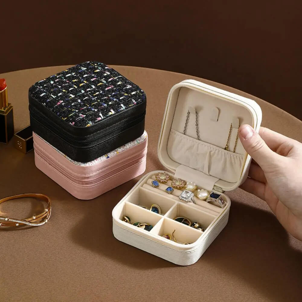 Portable Luxury Jewelry Storage Box.