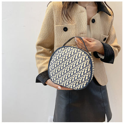 Luxury Portable Makeup Organizer Bag.
