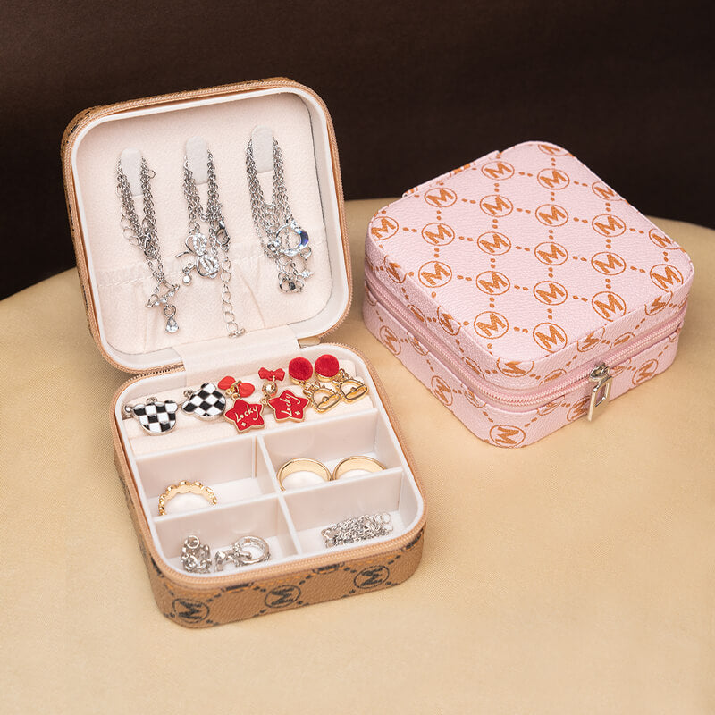 Mini Jewelry Storage Box Portable Family Travel Earrings Necklace Storage Box Female Ring Organizer.