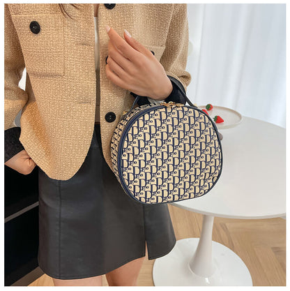Luxury Portable Makeup Organizer Bag.